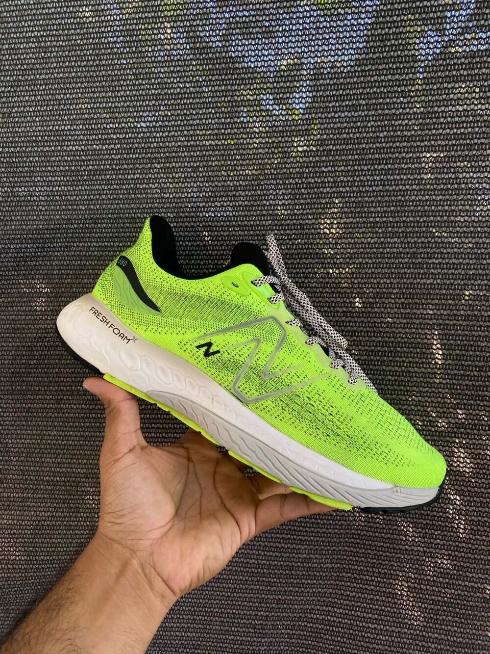 New Balance Fresh Foam X 880v12 Running Shoes Pixel Green Men's Size 11